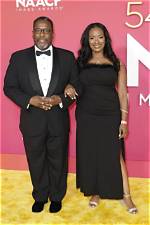 Wendell Pierce's Wife: a Comprehensive Look into His Life and Relationships