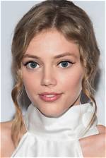 Who Are Grace Van Dien
