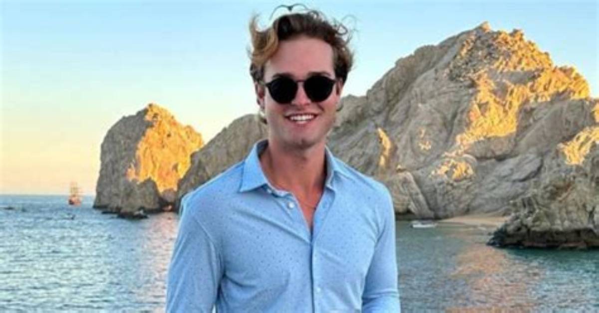 Who Is Sean Mclaughlin? Facts About the Bachelorette Contestant Hollywood Life