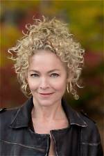Zestd | Amy Irving